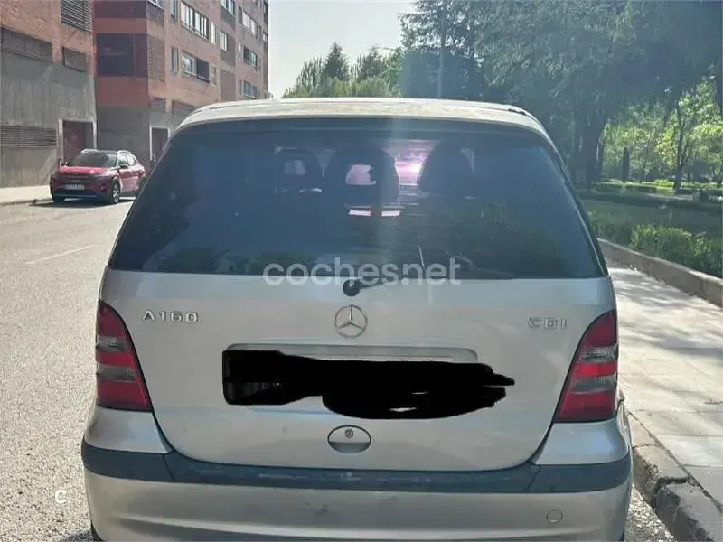 Usado Mercedes A160 Classic 60 CV (44 kW) 2002 Gris / plata Monovolumen