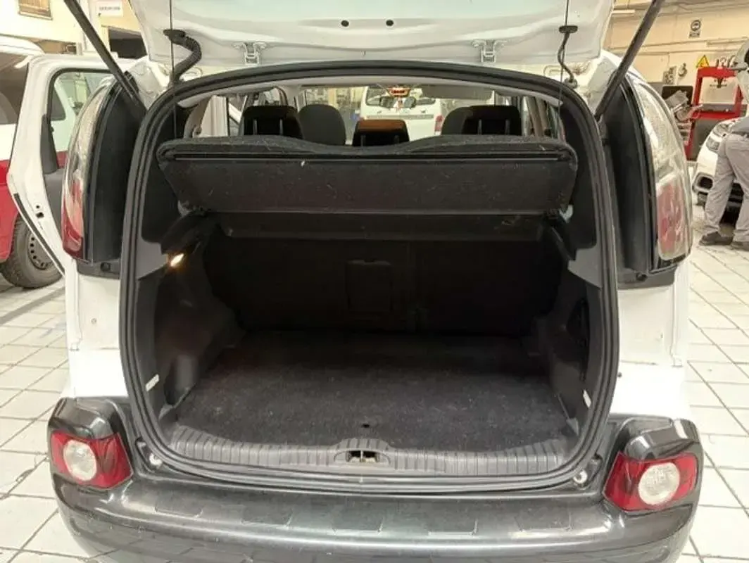 Usado Citroën C3 Picasso 92 CV (67 kW) 2012 Blanco Monovolumen
