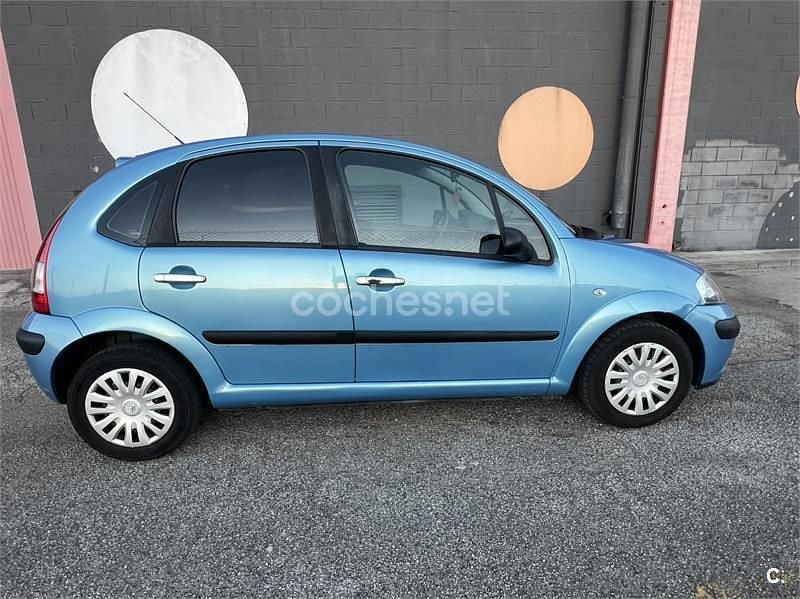 Usado Citroën C3 Exclusive 70 CV (51 kW) 2006 Azul Berlina