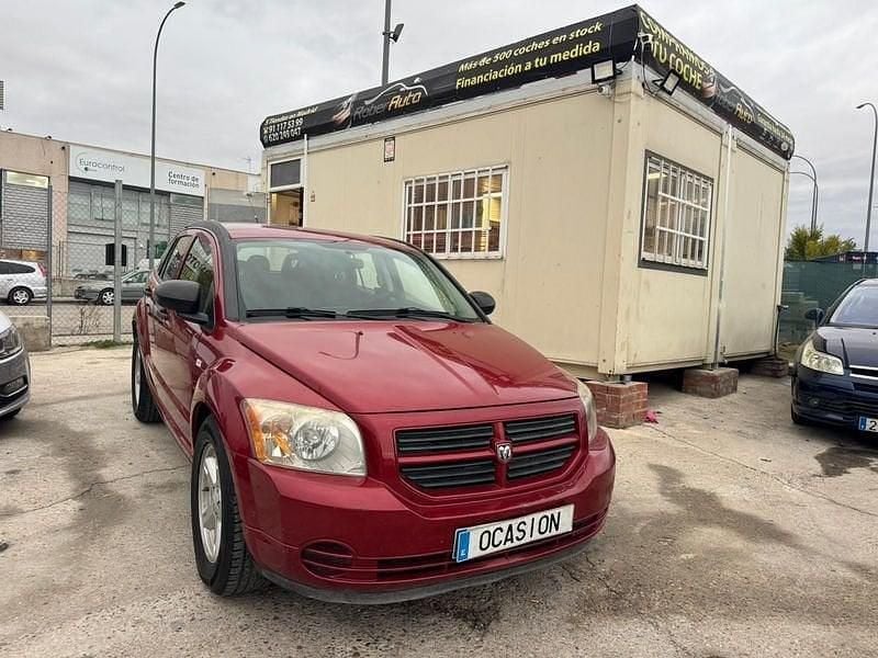 Käytetty Dodge Caliber SXT 140 HP (102 kW) 2009 Punainen Viistoperä