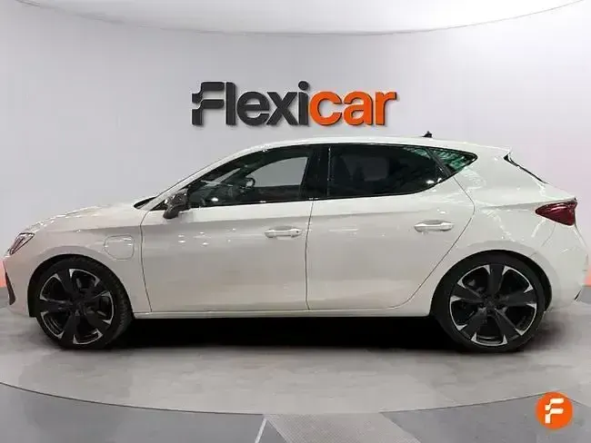 Usado Cupra Leon 204 CV (150 kW) 2022 Blanco Berlina