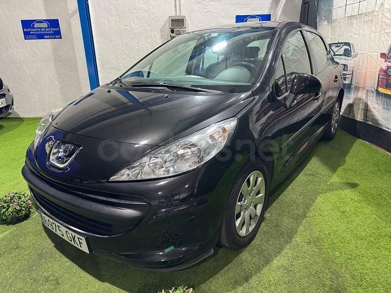 Usado Peugeot 207 75 CV (55 kW) 2009 Negro Berlina