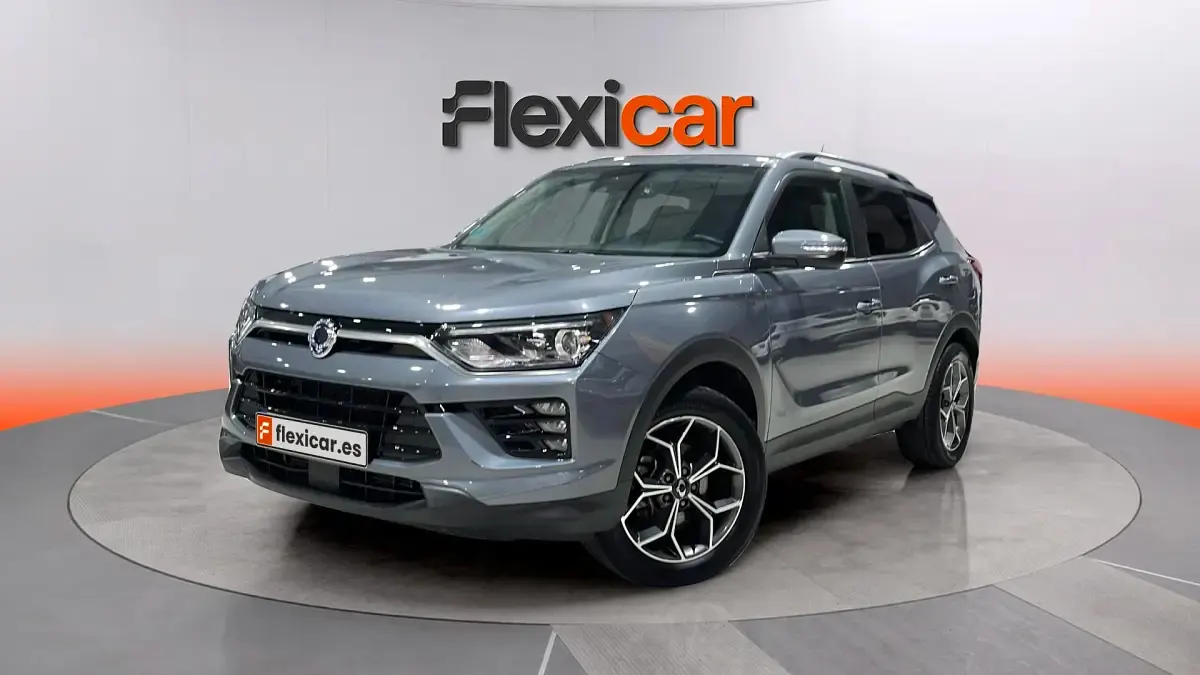 Usado SsangYong Korando 149 CV (109 kW) 2024 Gris SUV