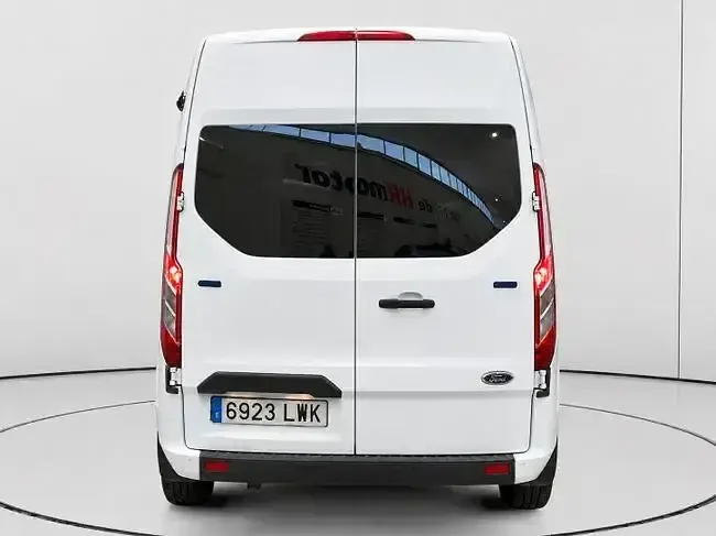 Usado Ford Transit Custom Trend 131 CV (96 kW) 2022 Blanco Familiar