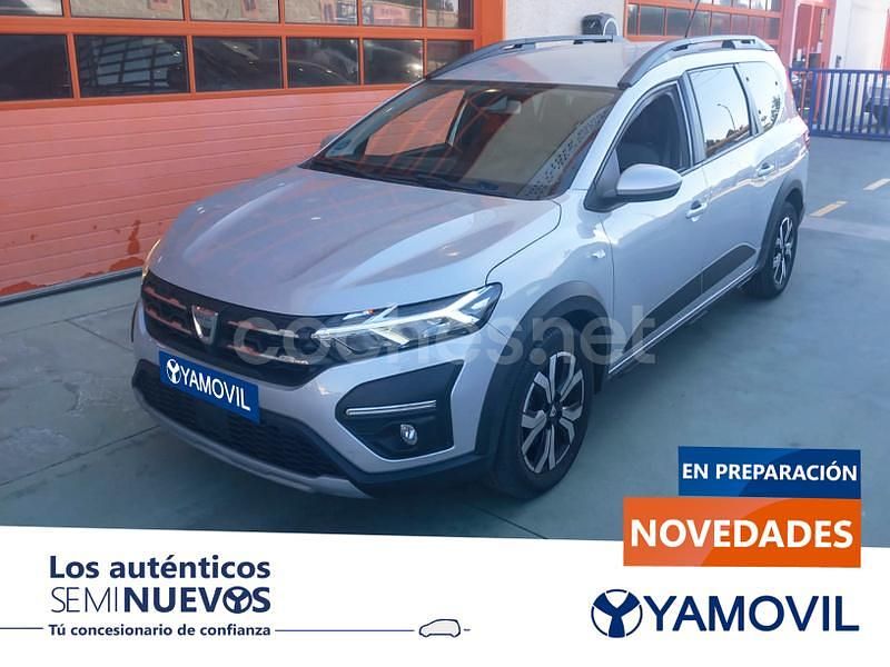 Gris / plata Usado 2022 Dacia Jogger Comfort Familiar | 15.980 € (Precio justo) - Imagen 1/4