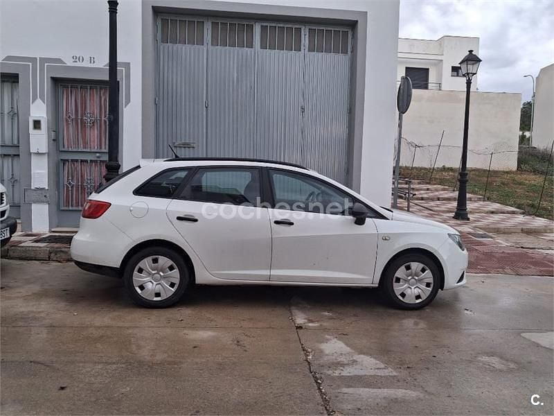 Usado Seat Ibiza ST Style 90 CV (66 kW) 2016 Blanco Familiar