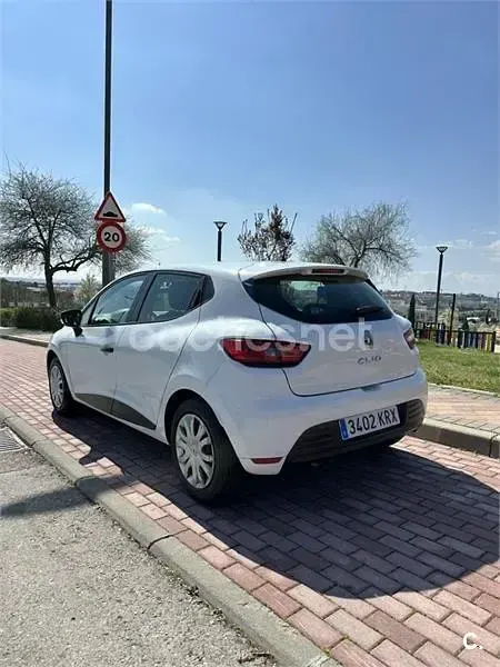 Usado Renault Clio Life 76 CV (55 kW) 2018 Blanco Familiar