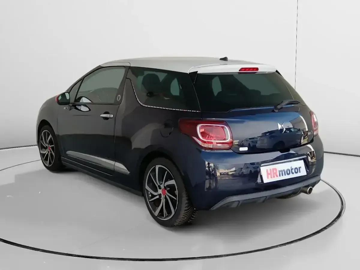 Usado DS Automobiles DS3 110 CV (80 kW) 2017 Azul Utilitario