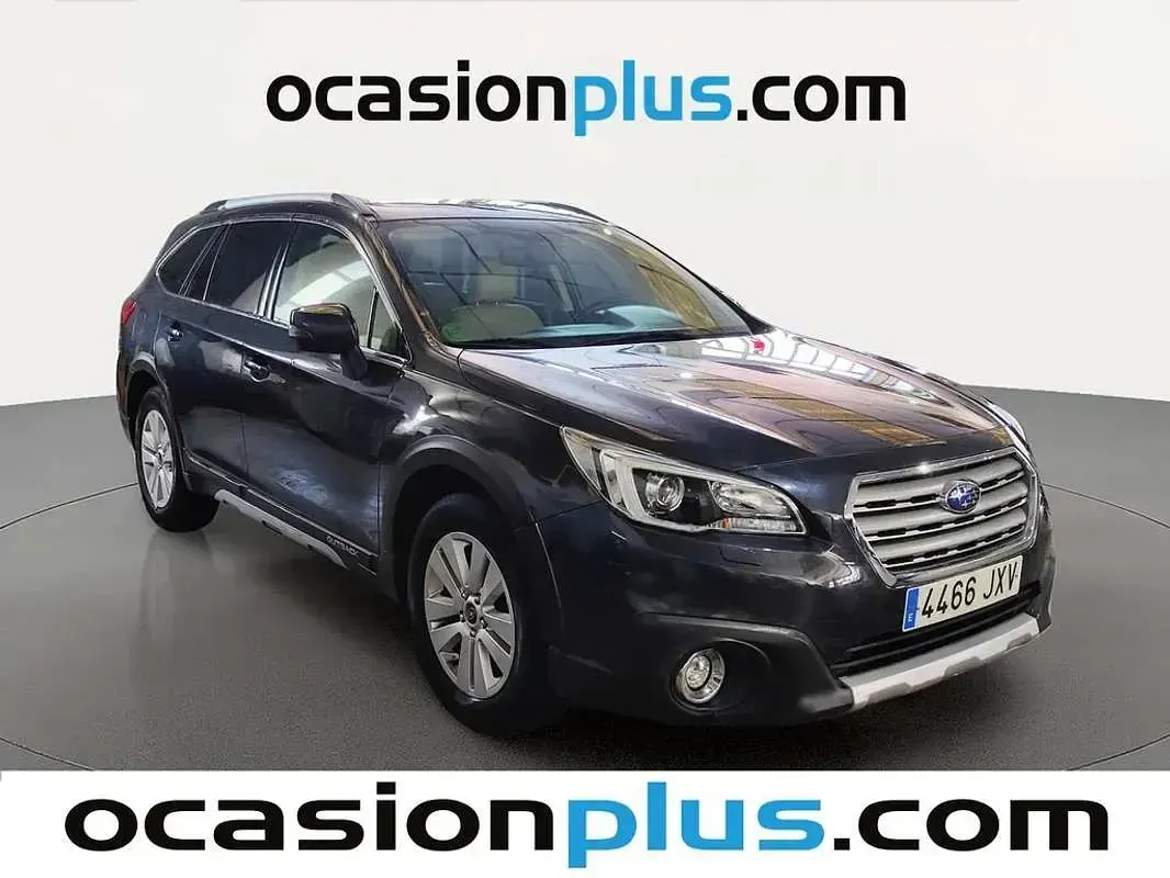Usado Subaru Outback 150 CV (110 kW) 2017 Gris Familiar