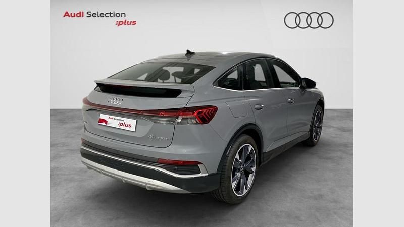 Usado Audi Q4 Sportback e-tron 208 kW (283 CV) 2025 Gris balasto SUV