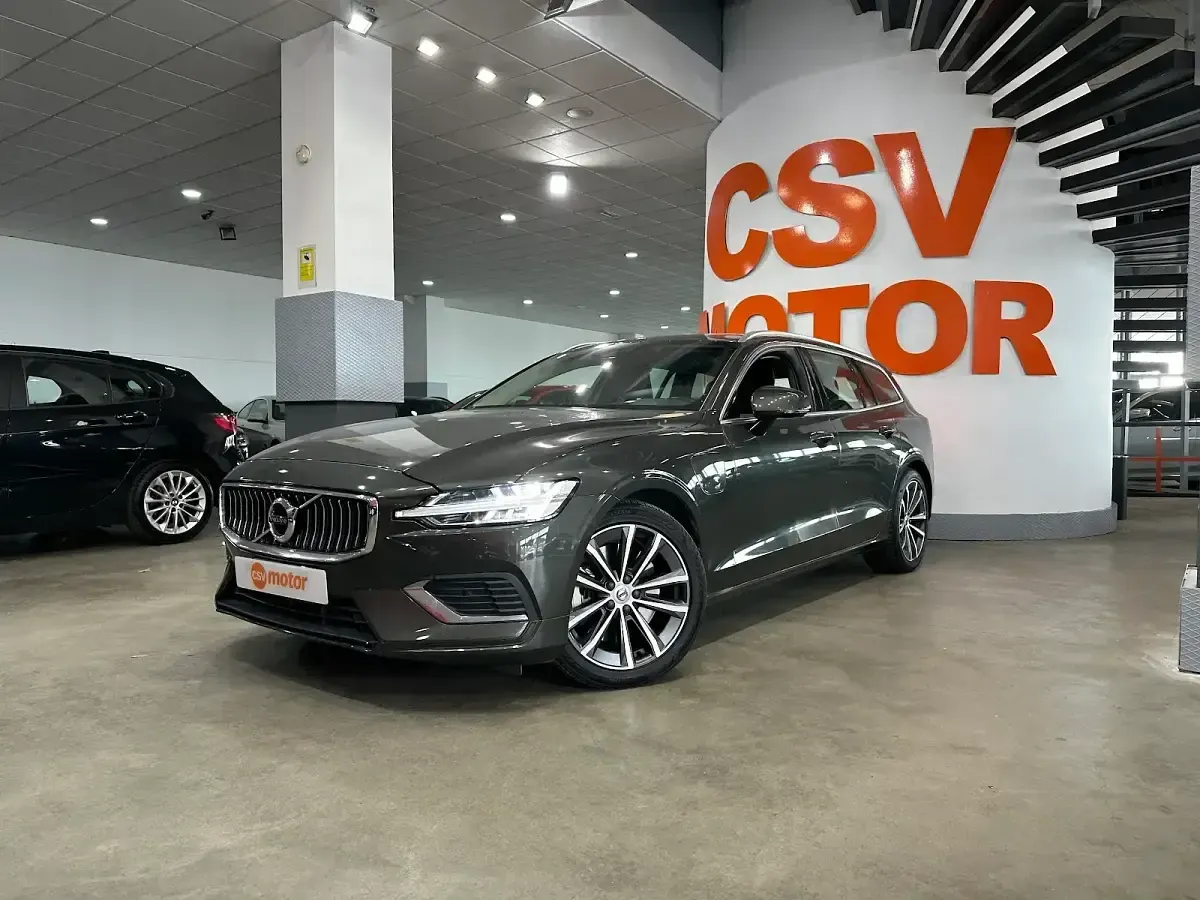 Usado Volvo V60 Inscription 340 CV (250 kW) 2021 Gris Familiar
