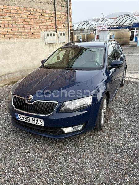 Azul Usado 2014 Skoda Octavia Elegance Familiar | 9100 € (Precio justo) - Imagen 1/4