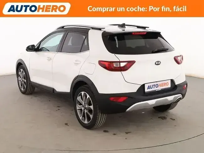 Usado Kia Stonic 101 CV (74 kW) 2020 Blanco SUV