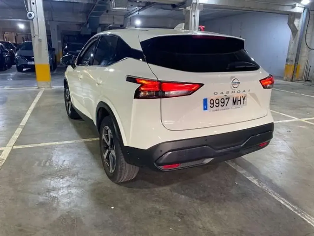 Usado Nissan Qashqai N-Connecta 140 CV (102 kW) 2023 Blanco SUV