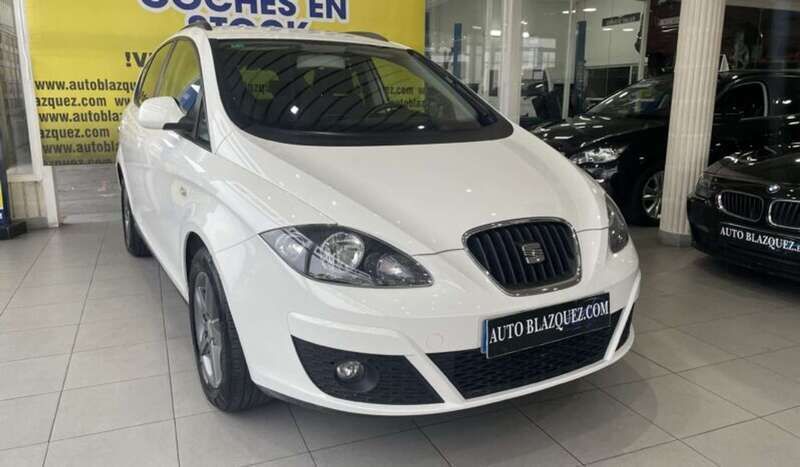 Blanco Usado 2015 Seat Altea XL I-Tech Monovolumen | 11.000 € (Caro) - Imagen 1/4