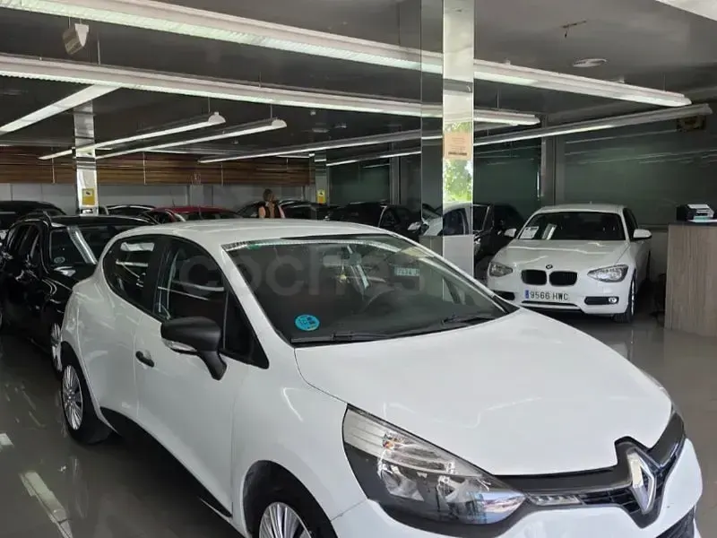 Usado Renault Clio IV Business 75 CV (55 kW) 2017 Blanco Berlina