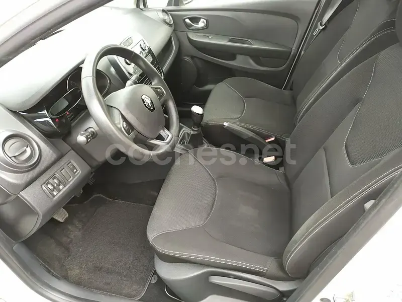 Usado Renault Clio IV Business 75 CV (55 kW) 2019 Blanco Berlina