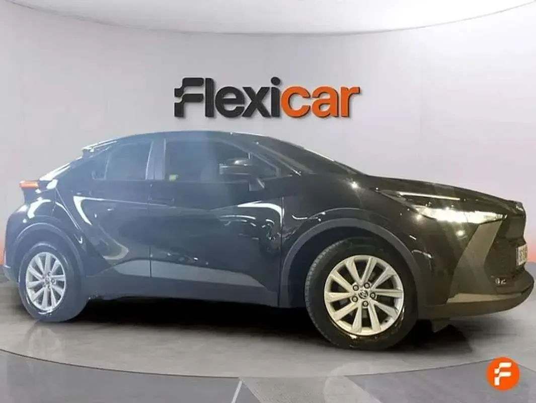 Usado Toyota C-HR Active 140 CV (102 kW) 2024 Negro SUV