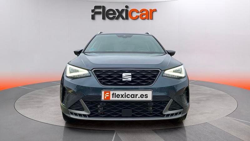 Usado Seat Arona FR 110 CV (80 kW) 2022 Gris SUV