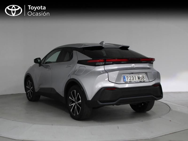 Usado Toyota C-HR Advance 140 CV (102 kW) 2024 Gris / plata SUV