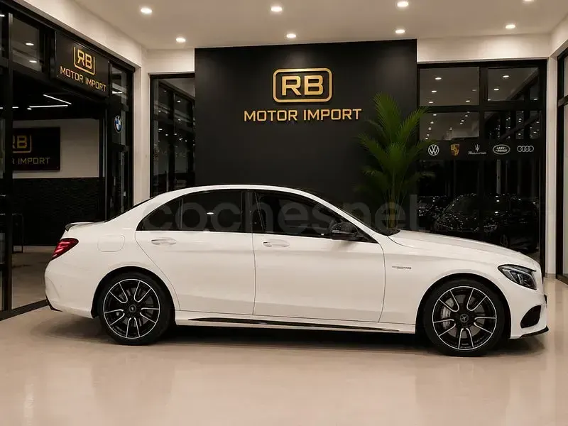 Usado Mercedes C43 AMG 390 CV (286 kW) 2018 Blanco Berlina