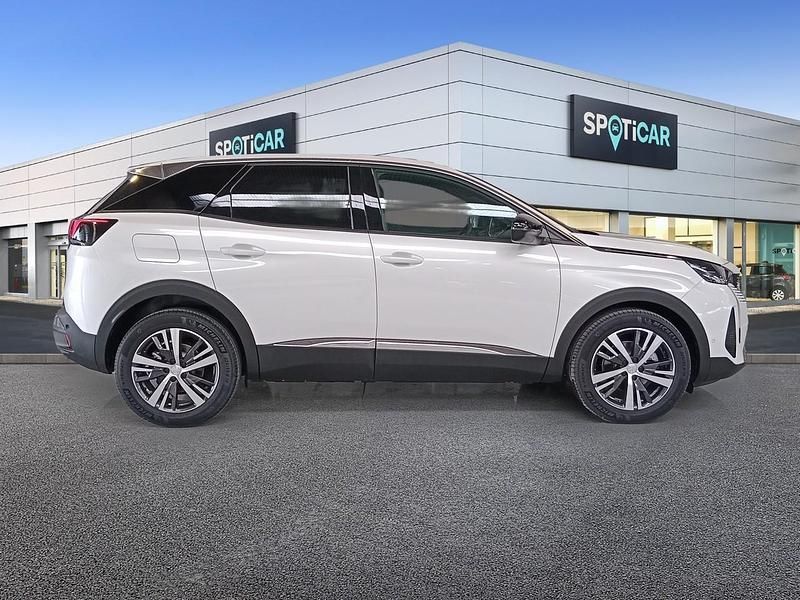 Usado Peugeot 3008 Allure 130 CV (95 kW) 2023 Blanco SUV
