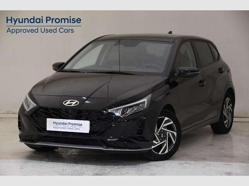 Negro Usado 2025 Hyundai i20 Utilitario | 17.900 € (Precio justo) - Imagen 1/4