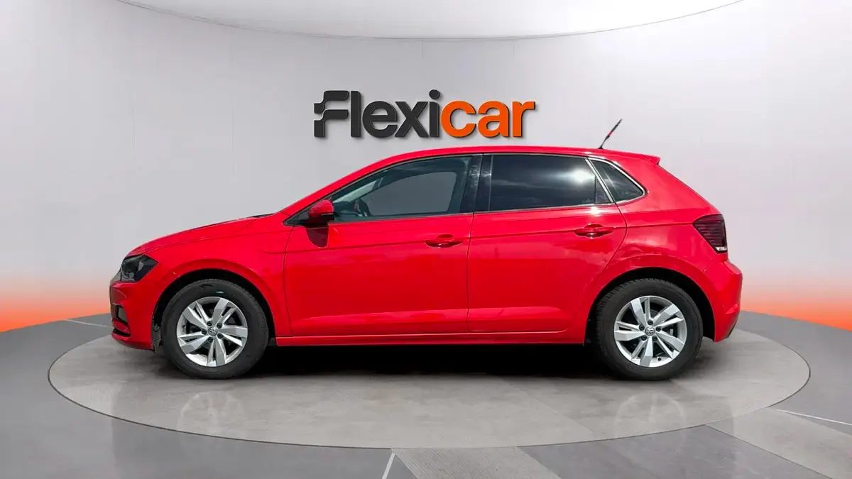 Usado VW Polo Advance 95 CV (69 kW) 2018 Rojo Utilitario