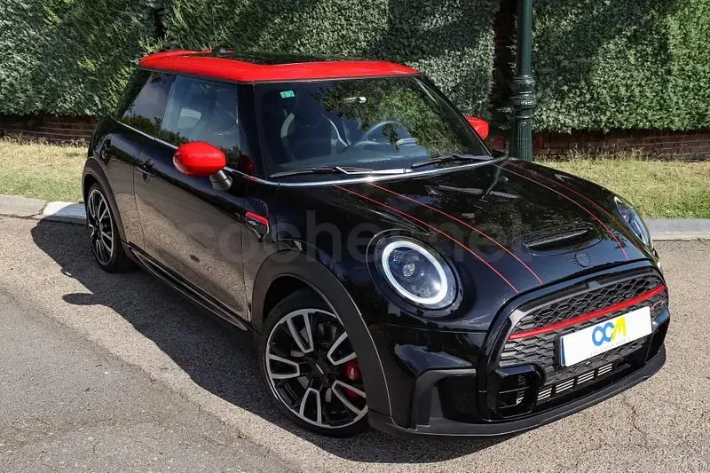 Usado Mini John Cooper Works 231 CV (169 kW) 2022 Negro Utilitario