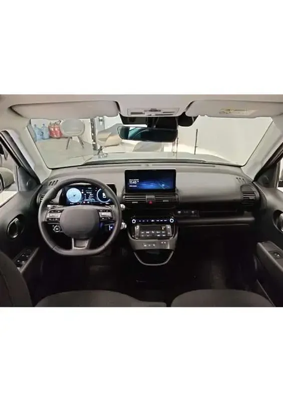 Usado Hyundai Inster 85 kW (116 CV) 2026 Verde Utilitario