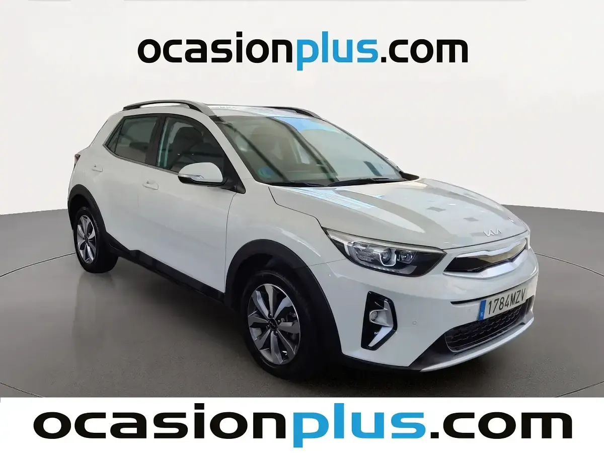 Usado Kia Stonic 100 CV (73 kW) 2025 Blanco SUV