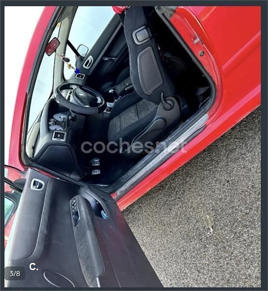 Usado Peugeot 307 110 CV (80 kW) 2004 Rojo Familiar