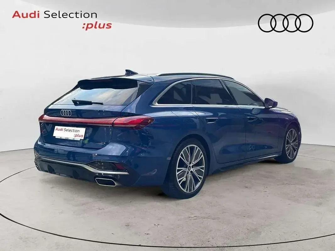 Käytetty Audi A5 S-Line 204 HP (150 kW) 2024 Sininen Farmari