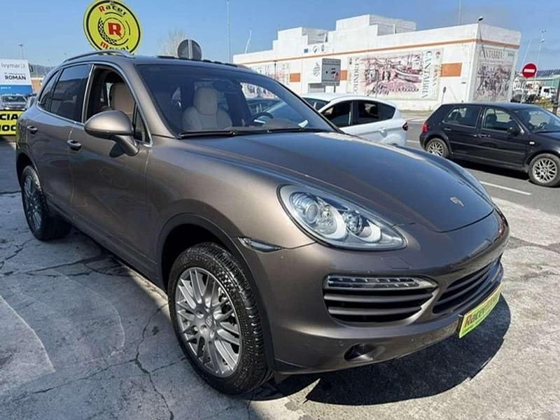 Marrón Usado 2010 Porsche Cayenne SUV | 25.300 € - Imagen 1/4