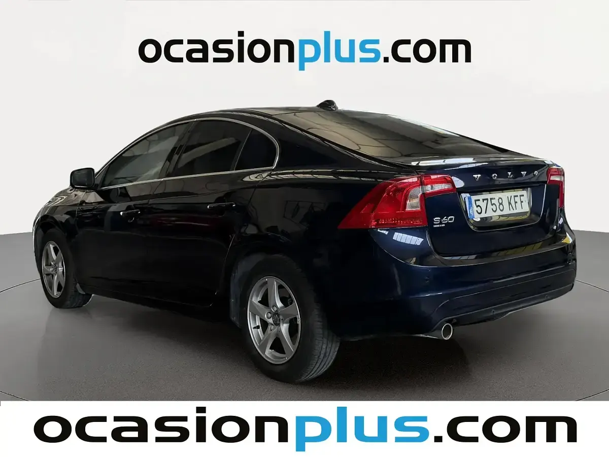 Usado Volvo S60 Momentum 120 CV (88 kW) 2017 Azul Berlina
