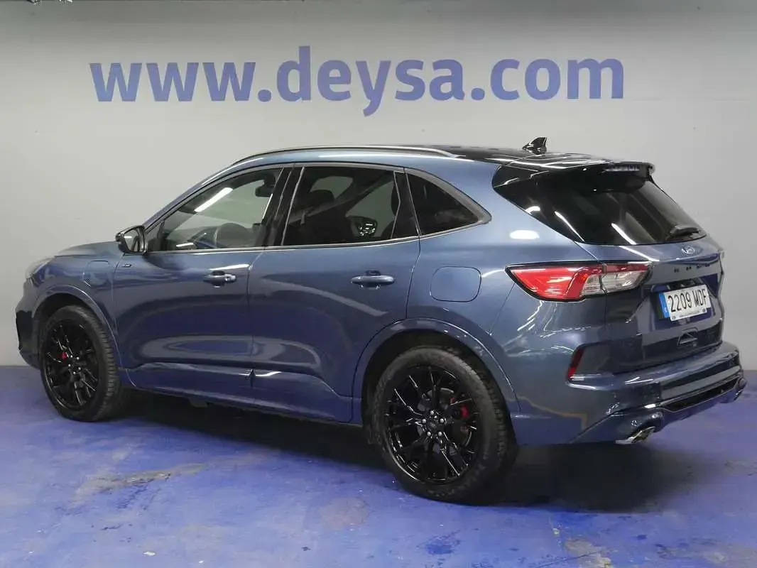 Usado Ford Kuga ST-Line X 224 CV (164 kW) 2022 Azul SUV