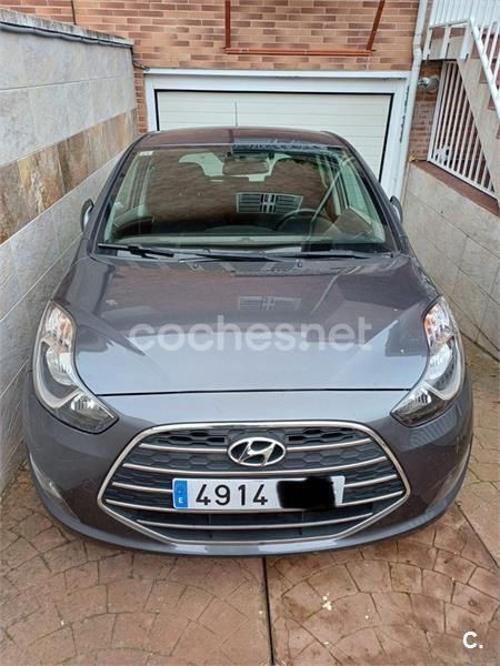 Gris / plata Usado 2016 Hyundai ix20 Monovolumen | 8200 € (Precio justo) - Imagen 1/4