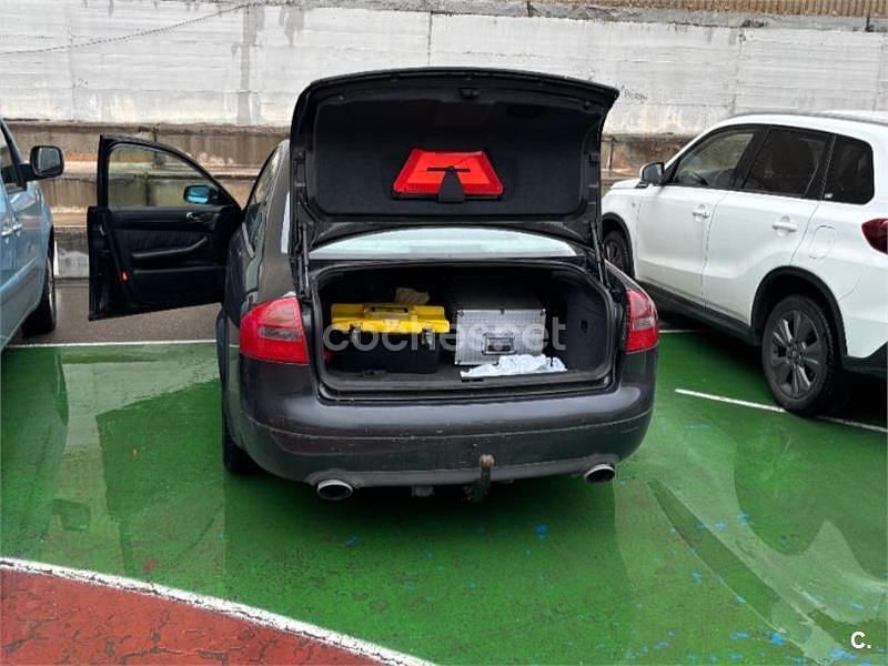 Usado Audi A6 193 CV (141 kW) 1998 Negro Berlina