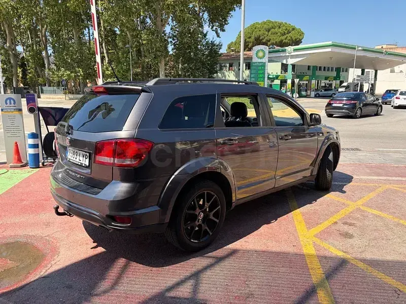 Usado Fiat Freemont Black Code 170 CV (125 kW) 2015 Negro SUV