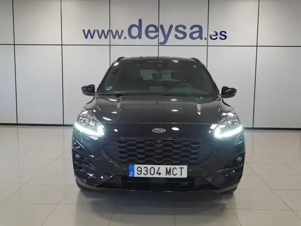 Usado Ford Kuga ST-Line X 225 CV (165 kW) 2022 Negro SUV