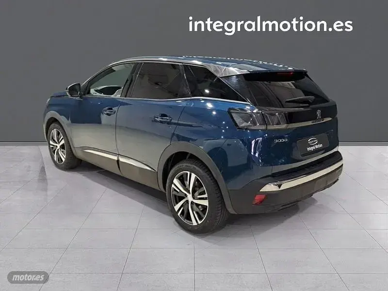 Usado Peugeot 3008 Allure 136 CV (100 kW) 2024 Azul SUV