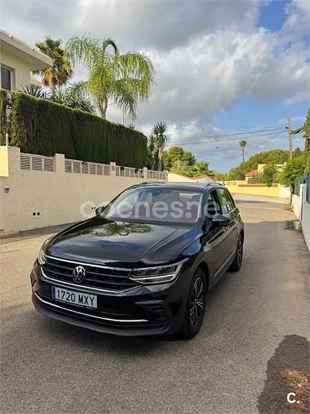 Usado VW Tiguan Life 150 CV (110 kW) 2022 Negro SUV