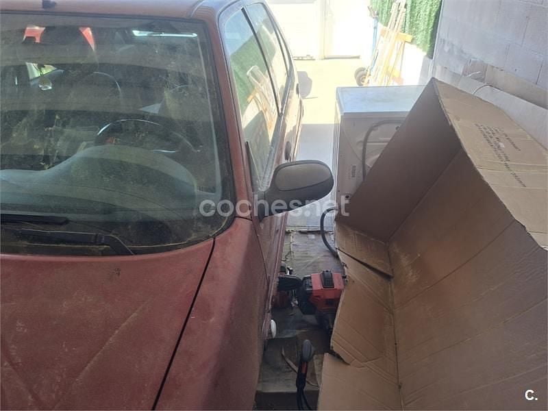 Brugt Citroën Saxo 58 HK (42 kW) 2000 Rød Hatchback