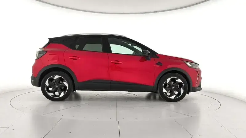 Usado Renault Captur Techno 100 CV (73 kW) 2025 Rojo SUV