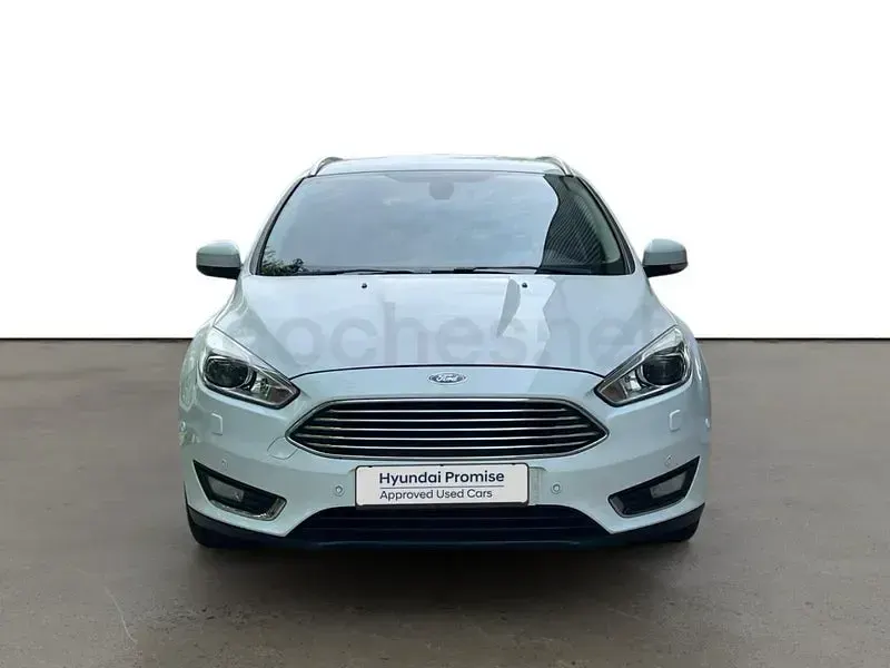 Usado Ford Focus Trend 125 CV (91 kW) 2016 Blanco Familiar
