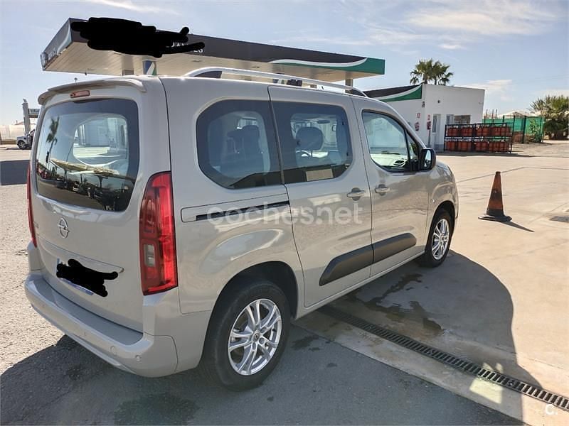 Usado Opel Combo 100 CV (73 kW) 2024 Beige Monovolumen