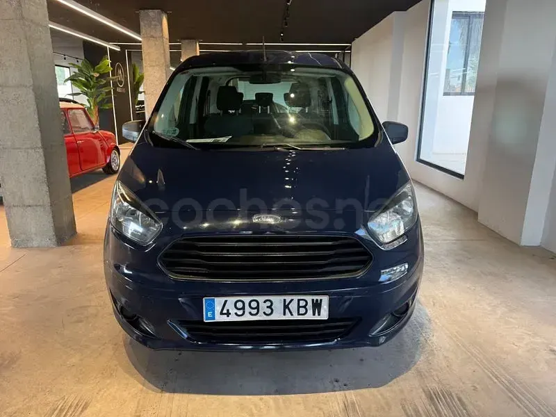 Usado Ford Tourneo Courier Titanium 100 CV (73 kW) 2017 Azul Monovolumen