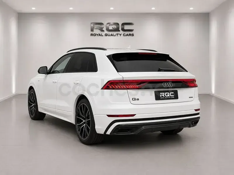 Usado Audi Q8 Ambiente 286 CV (210 kW) 2019 Blanco SUV