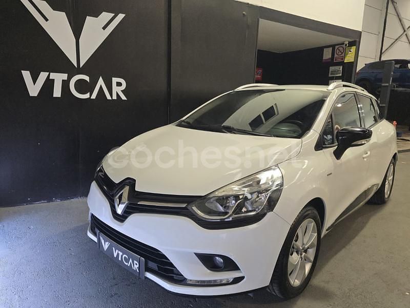 Usado Renault Clio GrandTour LIMITED 75 CV (55 kW) 2017 Blanco Familiar