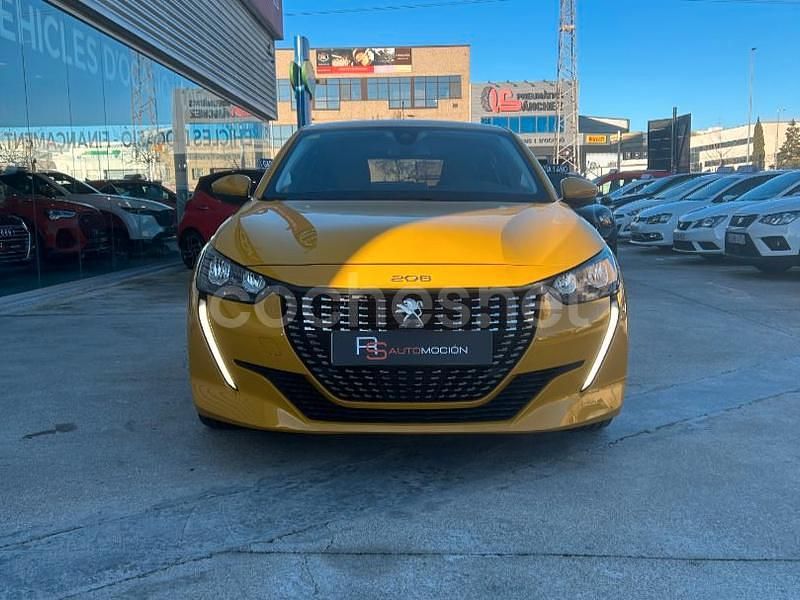 Usado Peugeot 208 Allure 102 CV (75 kW) 2020 Amarillo Utilitario